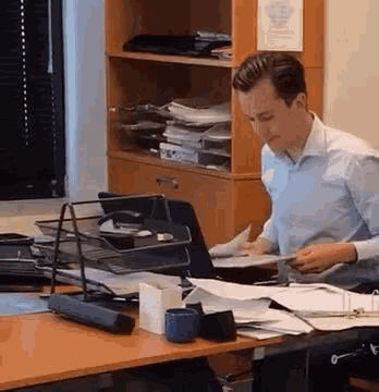 going-crazy-office